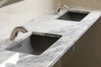 Vorschau: Edelstahl Waschtischarmatur mit Sensor und Seifenspender SLU46MD - Montagebeispiel Vorschau: Edelstahl Waschtischarmatur mit Sensor und Seifenspender SLU46MD - Montagebeispiel