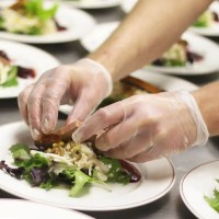 Vorschau: Vinylhandschuhe Ideal puderfrei - Einsatz in der Gastronomie Vorschau: Vinylhandschuhe Ideal puderfrei - Einsatz in der Gastronomie