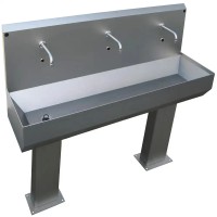 Waschrinne Edelstahl mit 2-5 Sensor-Waschplätzen, bodenstehend Waschrinne Edelstahl mit 2-5 Sensor-Waschplätzen, bodenstehend