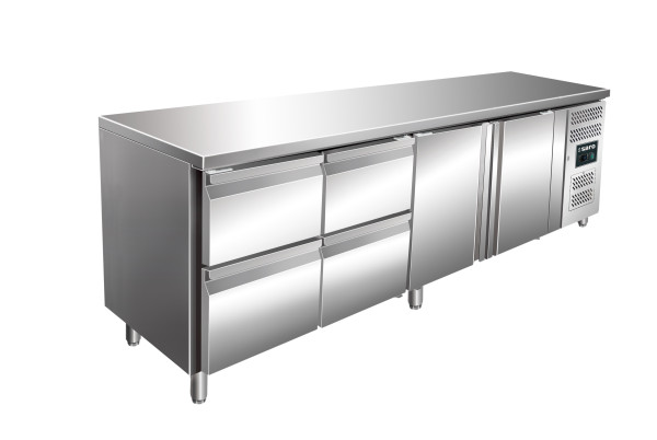 SARO Kühltisch mit 2 Türen und 2x 2er Schubladenset, Modell KYLJA 4140 TN  Kategorie: KÜHL- UND TIEFKÜHLTECHNIK Brutto-Gewicht: 193,00 kg EAN: 4017337324569 Versandart: Spedition (1 XP)