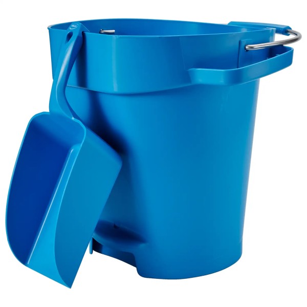 Vikan Handschaufel, 2 Liter hängend am Vikan Eimer